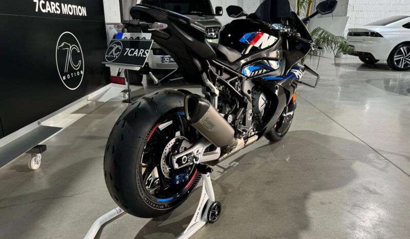 
								BMW M 1000 RR 2024 lleno									