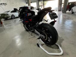 
										BMW M 1000 RR 2024 lleno									