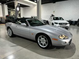 
										JAGUAR XK8 CONVERTIBLE 1999 lleno									