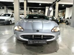 
										JAGUAR XK8 CONVERTIBLE 1999 lleno									