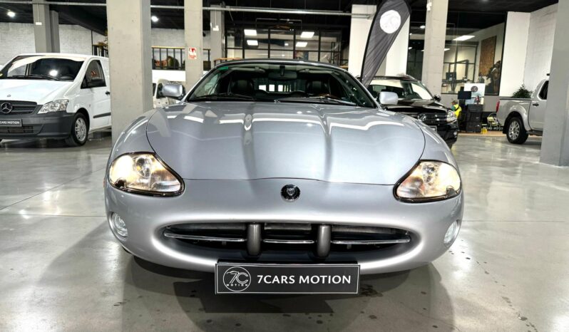 
								JAGUAR XK8 CONVERTIBLE 1999 lleno									
