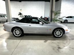 
										JAGUAR XK8 CONVERTIBLE 1999 lleno									