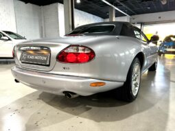 
										JAGUAR XK8 CONVERTIBLE 1999 lleno									