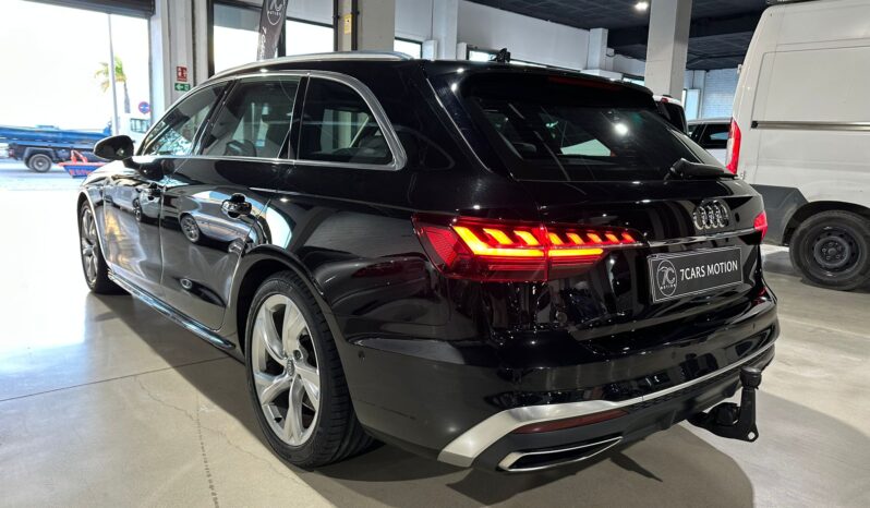 
								AUDI A4 0 lleno									