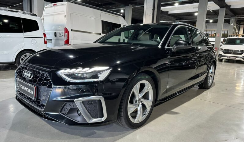 
								AUDI A4 0 lleno									