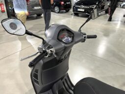 
										VESPA GTS 125 0 lleno									