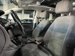 
										VOLKSWAGEN TOURAN 2017 lleno									