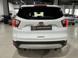 
										FORD KUGA 2017 lleno									