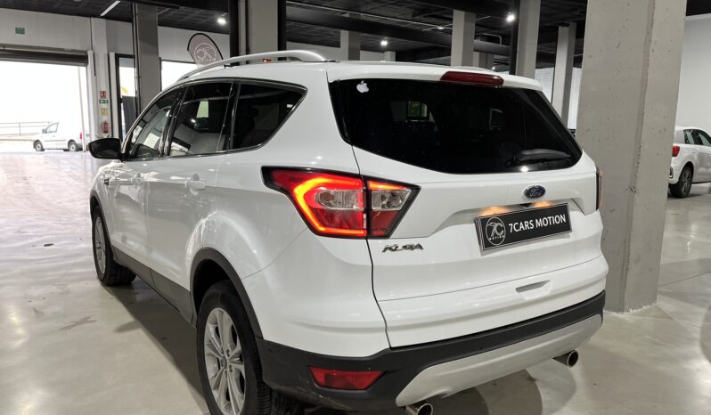 
								FORD KUGA 2017 lleno									