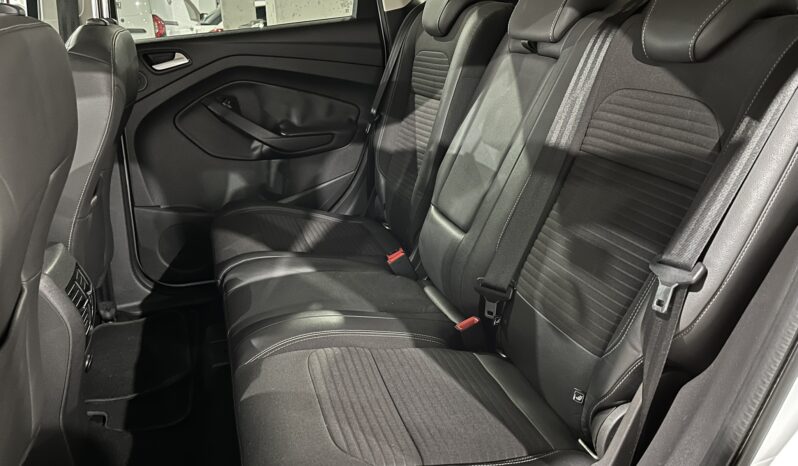 
								FORD KUGA 2017 lleno									