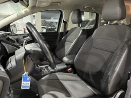 
										FORD KUGA 2017 lleno									