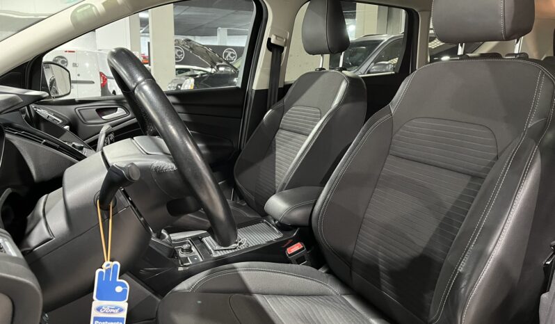 
								FORD KUGA 2017 lleno									