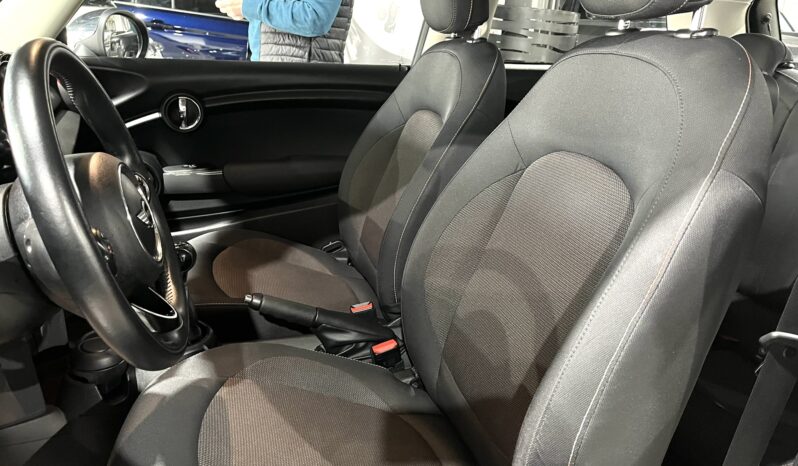 
								MINI MINI (F56) 3P (13-21) 2017 lleno									
