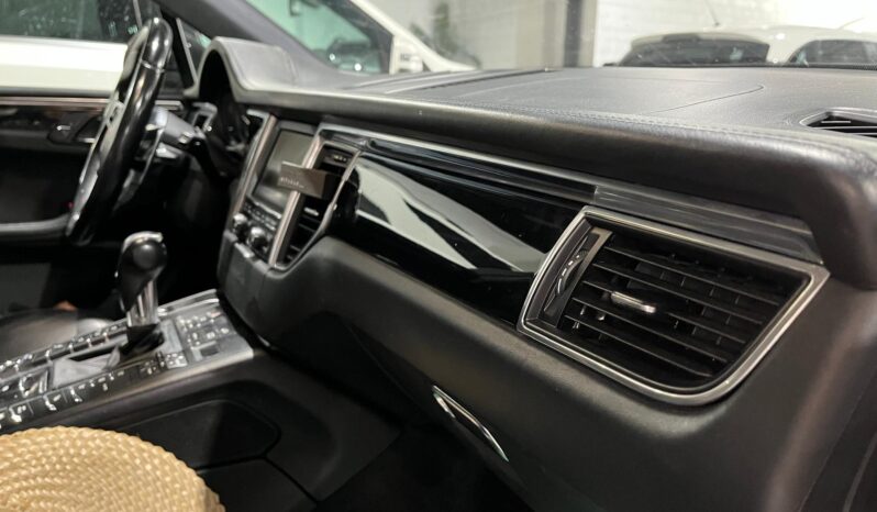 
								PORSCHE MACAN (95) 5P (13-18) 2015 lleno									