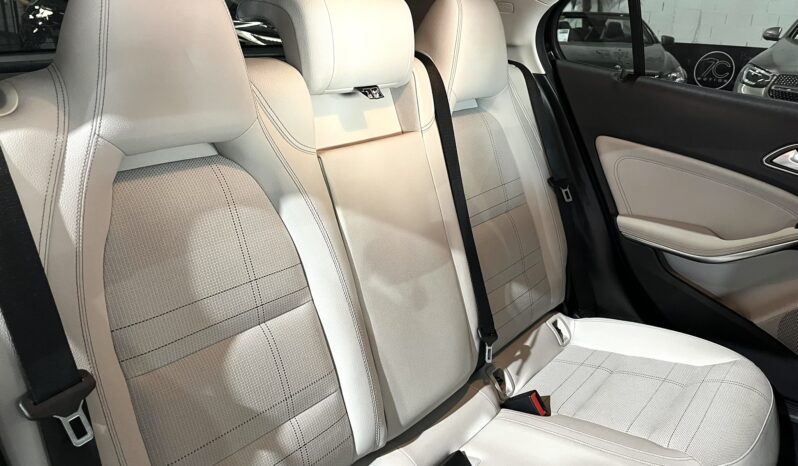 
								MERCEDES BENZ CLASE GLA (X 156) 5P (13-17) 2015 lleno									