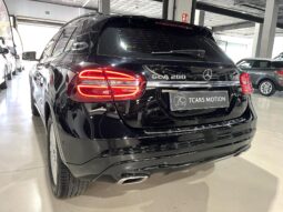 
										MERCEDES BENZ CLASE GLA (X 156) 5P (13-17) 2015 lleno									