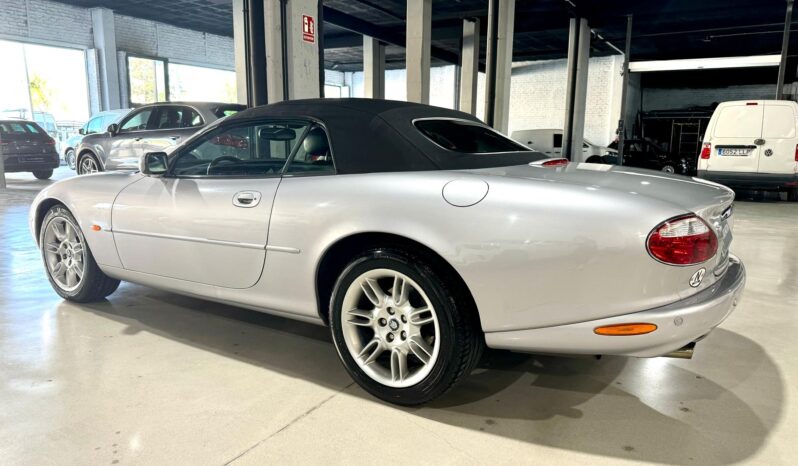 
								JAGUAR XK8 CONVERTIBLE 1999 lleno									
