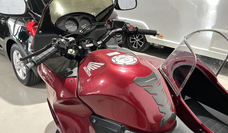 
								HONDA NT650V 1999 lleno									