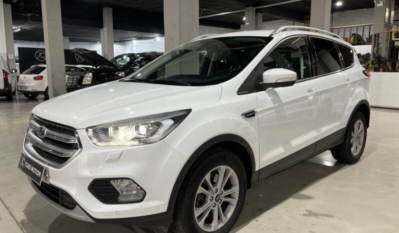 
								FORD KUGA 2017 lleno									