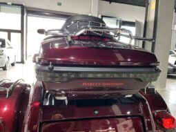 
										HARLEY DAVIDSON TRI GLIDE ULTRA 2015 lleno									
