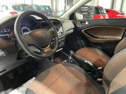 
										HYUNDAI I20 2015 lleno									