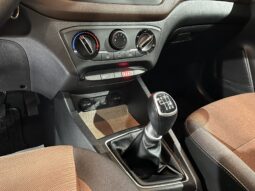 
										HYUNDAI I20 2015 lleno									