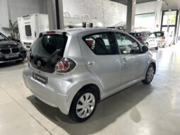 
										TOYOTA AURIS 2007 lleno									