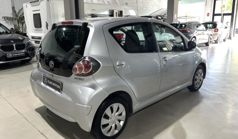 
								TOYOTA AURIS 2007 lleno									