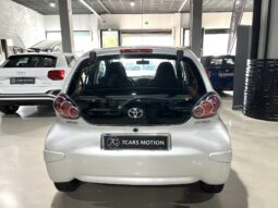 
										TOYOTA AURIS 2007 lleno									
