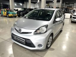 
										TOYOTA AURIS 2007 lleno									
