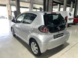 
										TOYOTA AURIS 2007 lleno									