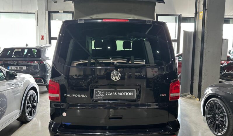 
								VOLKSWAGEN CALIFORNIA 2015 lleno									