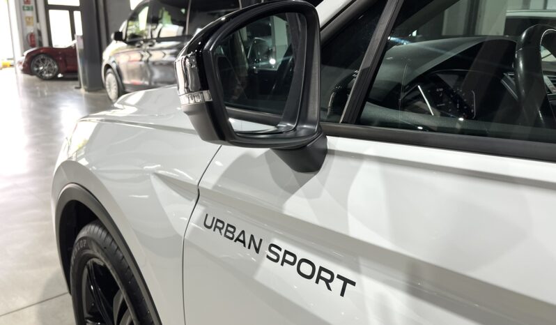 
								VOLKSWAGEN TIGUAN URBAN 0 lleno									