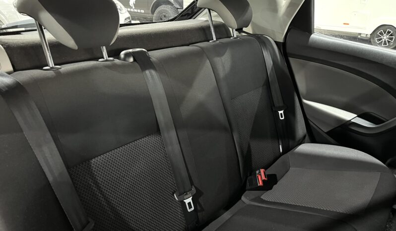 
								SEAT IBIZA 2016 lleno									