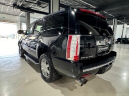 
										CADILLAC ESCALADE lleno									