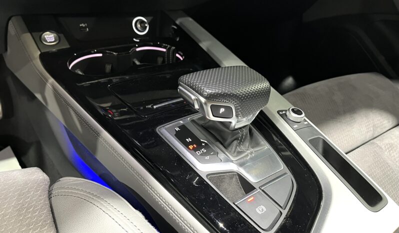 
								AUDI A4 0 lleno									