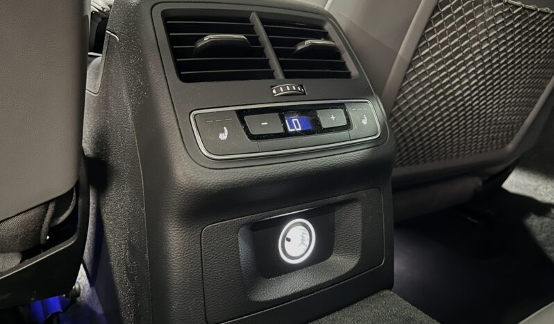 
								AUDI A4 0 lleno									