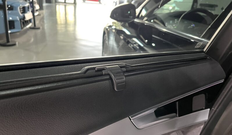 
								AUDI A4 0 lleno									