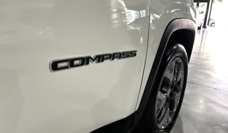 
								JEEP COMPASS (J) 5P (17-21) 2019 lleno									