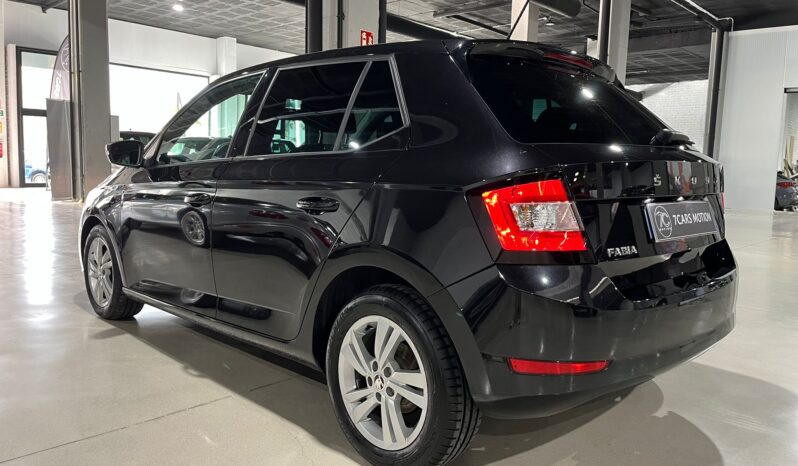
								SKODA FABIA (NJ) 5P/COMBI (18-23) 2021 lleno									