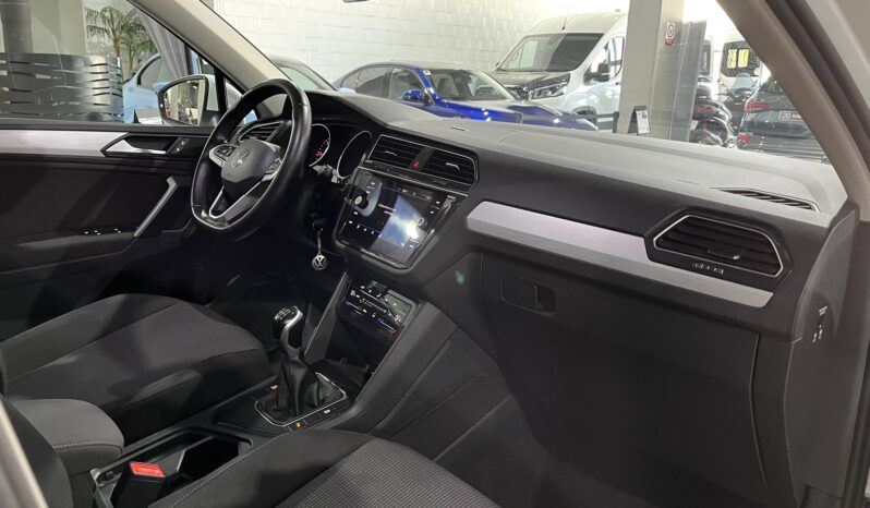 
								VOLKSWAGEN TIGUAN (5N) 5P (20-24) 2021 lleno									