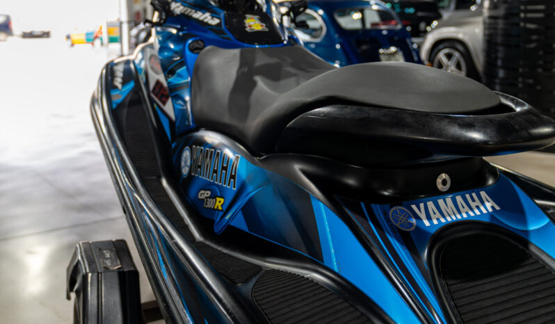 
								YAMAHA WAVE RUNNER GP 1300 2003 lleno									