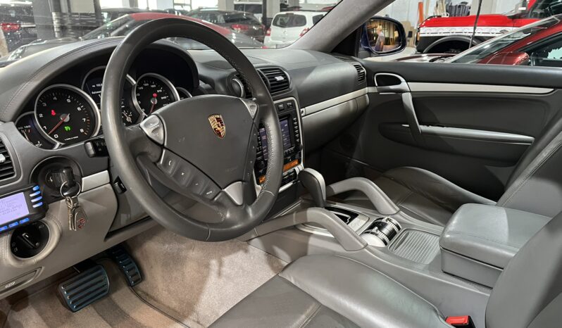 
								PORSCHE CAYENNE (9P) 5P (02-07) 2005 lleno									