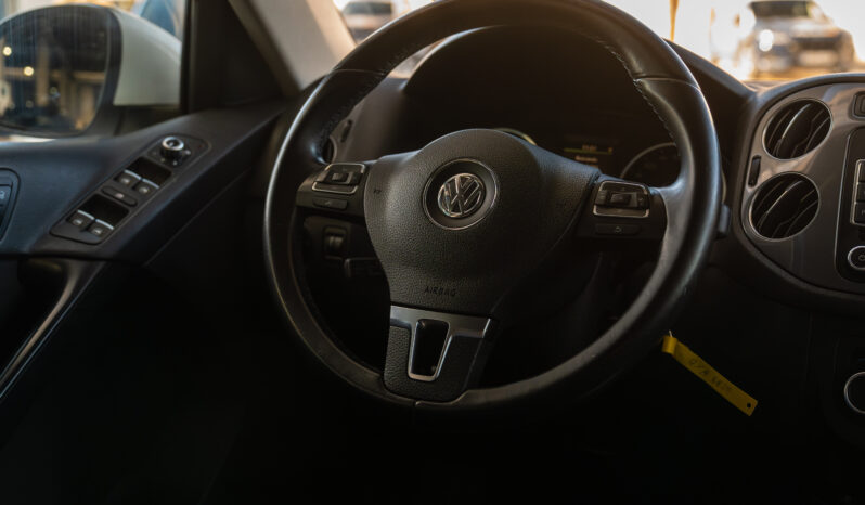 
								VOLKSWAGEN TIGUAN (5N) 5P (11-16) 2014 lleno									