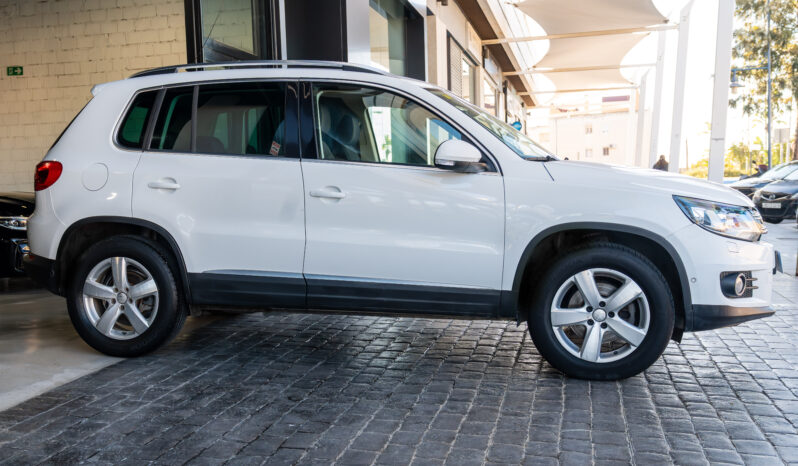 
								VOLKSWAGEN TIGUAN (5N) 5P (11-16) 2014 lleno									