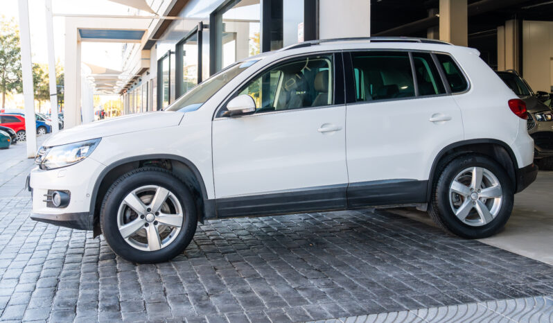 
								VOLKSWAGEN TIGUAN (5N) 5P (11-16) 2014 lleno									