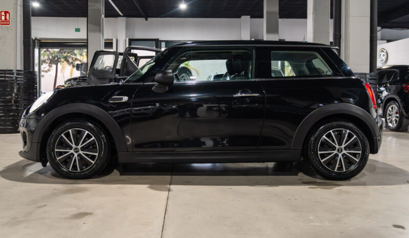 
								MINI MINI (F56) 3P (13-21) 2015 lleno									