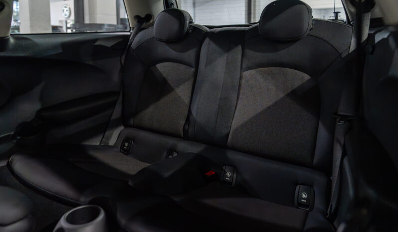 
								MINI MINI (F56) 3P (13-21) 2015 lleno									