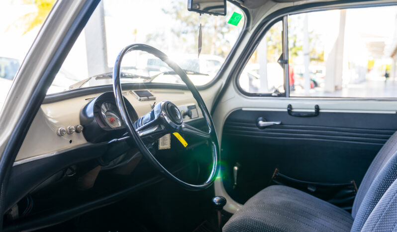 
								SEAT 600-E 1972 lleno									