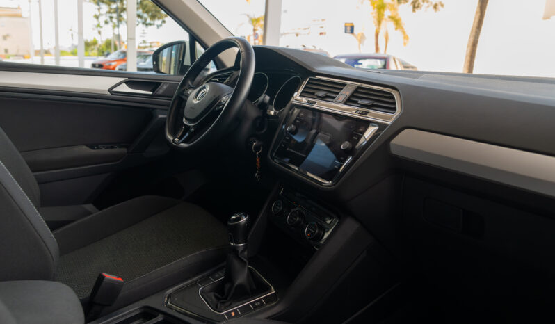 
								VOLKSWAGEN TIGUAN (5N) 5P (16-20) 2019 lleno									